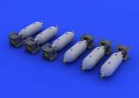 EDU672038 US 250 lb bombs 1/72